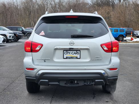 Used 2020 Nissan Pathfinder Platinum AWD/4WD image 18