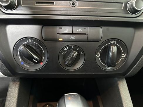 Used 2016 Volkswagen Jetta S image 22