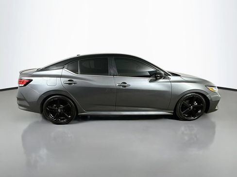 Used 2021 Nissan Sentra SR w/ Lighting Package FWD image 7