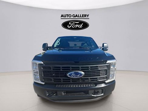 New 2026 Ford F250 XL w/ F-250 >10K GVWR Package RWD image 2