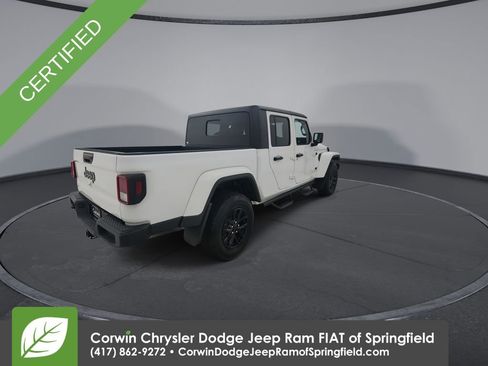 Certified 2022 Jeep Gladiator Sport AWD/4WD image 8