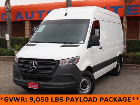 Used 2023 Mercedes-Benz Sprinter 144 Cargo image 4