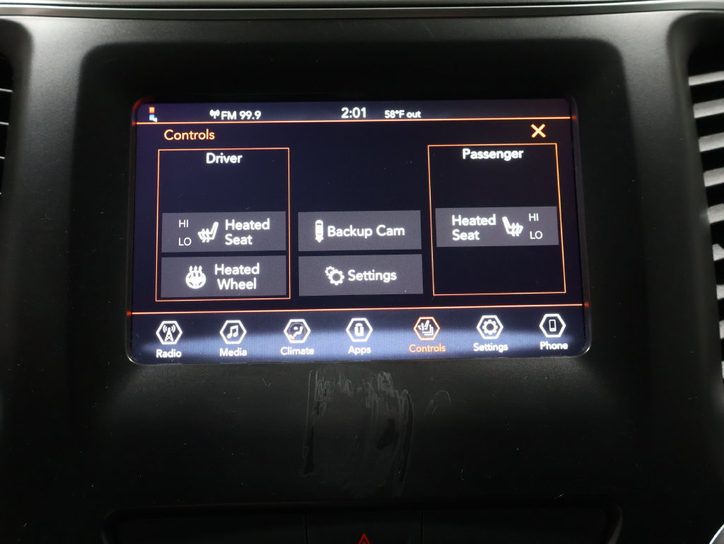 Used 2019 Jeep Cherokee Latitude Plus w/ Cold Weather Group AWD/4WD image 31