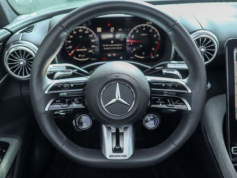 Used 2025 Mercedes-Benz SL 55 AMG 4MATIC image 30