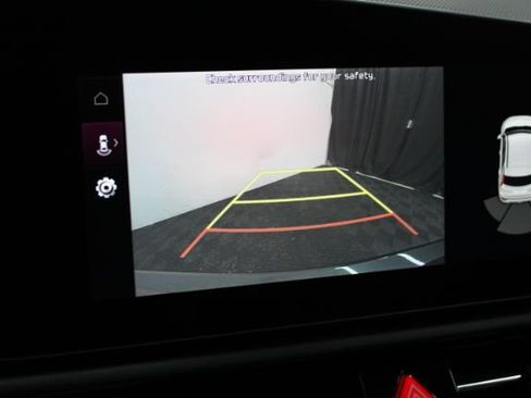 Used 2024 Kia Niro EX FWD image 24
