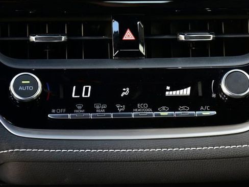 Used 2024 Toyota Corolla SE FWD image 20