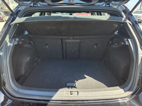 Used 2019 Volkswagen Golf R 4-Door image 31
