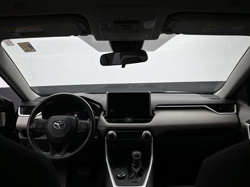Certified 2024 Toyota RAV4 XLE image 28