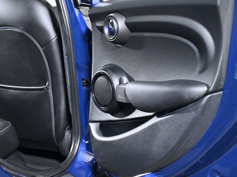 Used 2015 MINI Cooper 4-Door Hardtop FWD image 30