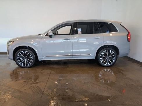 New 2026 Volvo XC90 T8 Plus w/ Protection Package Premier AWD/4WD image 3