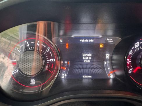 Used 2021 Dodge Challenger SXT w/ Blacktop Package image 11