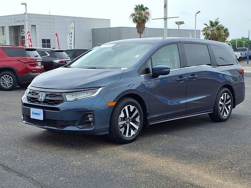 Used 2025 Honda Odyssey EX-L image 3
