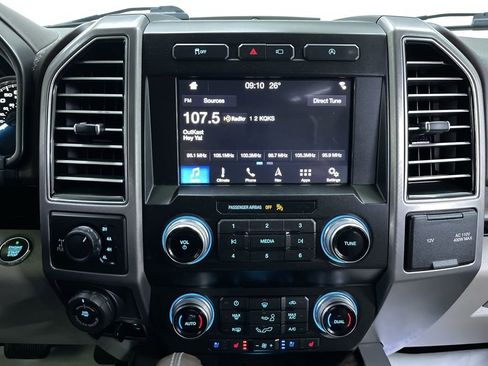 Used 2019 Ford F150 Limited w/ Trailer Tow Package image 21