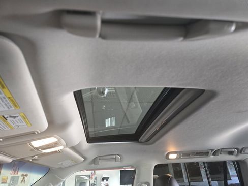 Used 2017 INFINITI QX80 2WD w/ Driver Assistance Package image 34