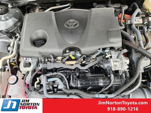 Used 2025 Toyota Camry SE w/ Multimedia Upgrade Package AWD/4WD image 32