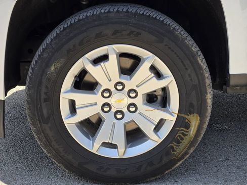 Used 2022 Chevrolet Colorado LT w/ Fleet Safety Package RWD image 12