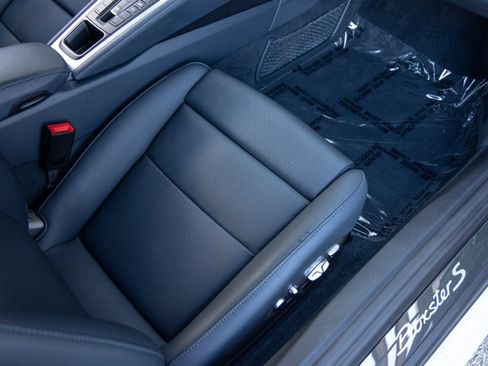 Certified 2025 Porsche 718 Boxster S RWD image 43
