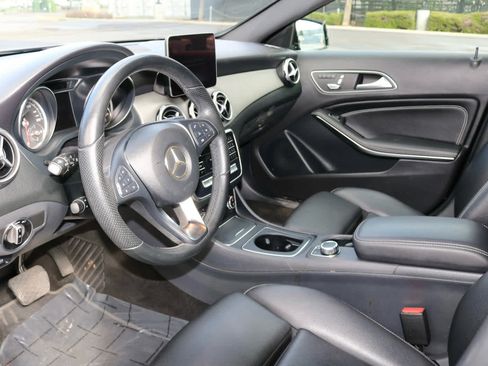 Used 2020 Mercedes-Benz GLA 250 4MATIC image 7