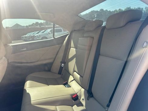 Used 2018 Lexus IS 300 w/ Accessory Package 2 RWD image 10