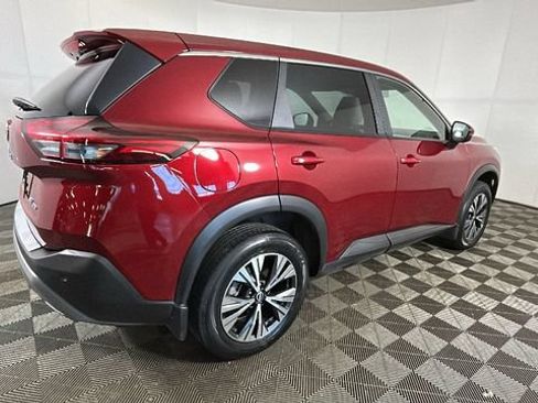 Used 2023 Nissan Rogue SV AWD/4WD image 2
