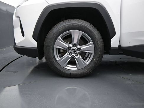 Used 2022 Toyota RAV4 XLE w/ XLE Grade Weather Package AWD/4WD image 25