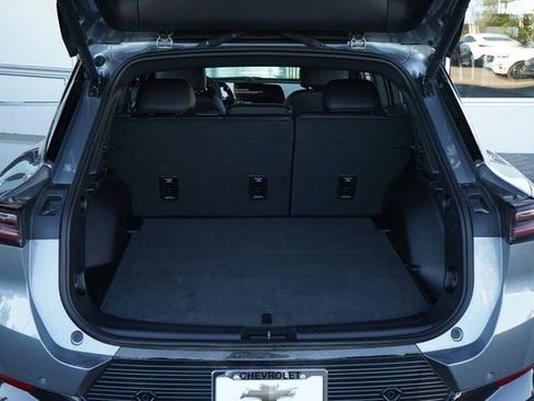 New 2025 Chevrolet Equinox EV LT FWD image 19
