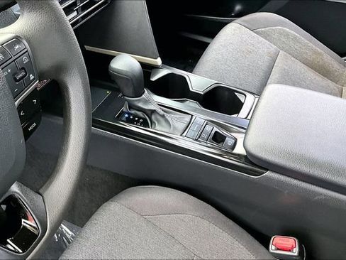 Used 2025 Toyota Camry LE image 18