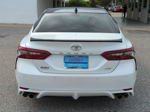 Used 2022 Toyota Camry XSE image 6