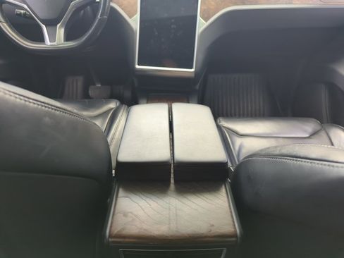 Used 2017 Tesla Model X 90D AWD/4WD image 15