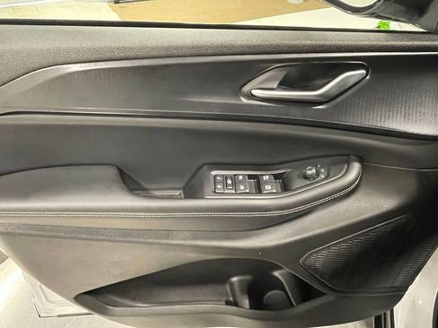 Used 2023 Jeep Grand Cherokee Altitude image 21