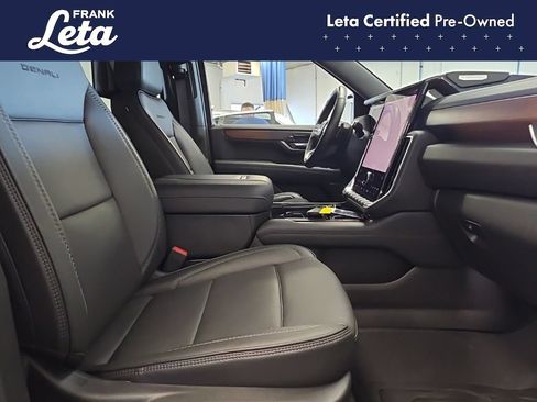 Used 2026 GMC Yukon Denali w/ Advanced Technology Package AWD/4WD image 20