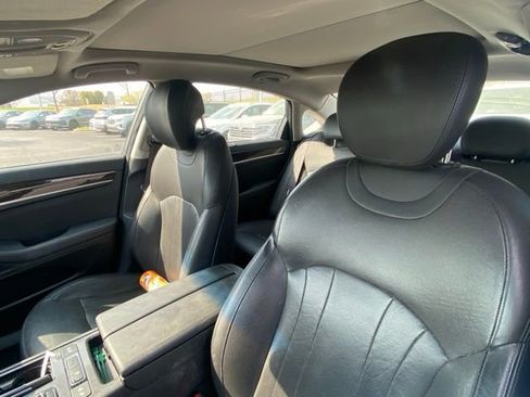 Used 2015 Hyundai Genesis 3.8 w/ Option Group 02 image 5