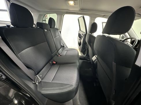 Used 2018 Subaru Forester 2.5i Premium w/ All-Weather Package image 23