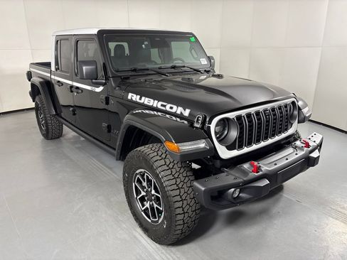 New 2026 Jeep Gladiator Rubicon AWD/4WD image 2