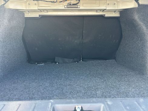 Used 2025 Nissan Versa SV w/ Trunk Package image 25