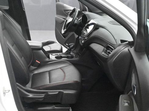 Used 2023 Chevrolet Equinox RS w/ RS Leather Package FWD image 11