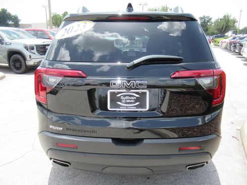 Used 2023 GMC Acadia SLE w/ Driver Convenience Package FWD image 6