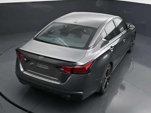 Used 2023 Nissan Altima 2.5 SR FWD image 20