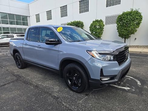 Used 2023 Honda Ridgeline Black Edition image 3