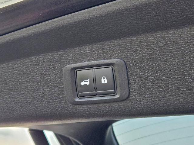 Used 2022 Mitsubishi Outlander SE AWD/4WD image 14