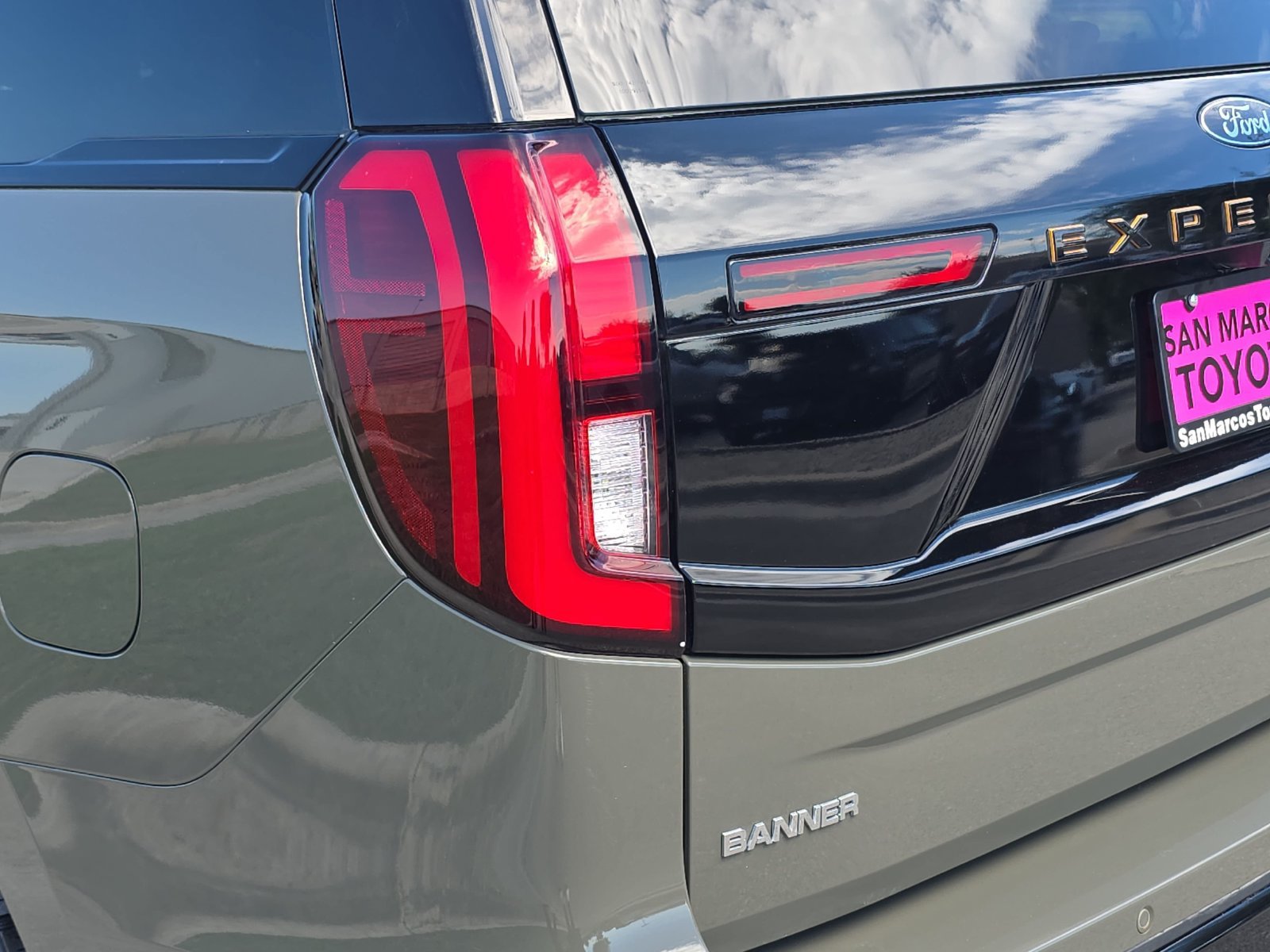 Used 2025 Ford Expedition Tremor AWD/4WD image 30