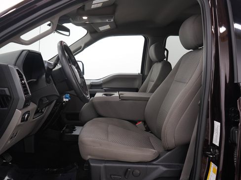 Used 2019 Ford F150 XLT w/ Equipment Group 302A Luxury AWD/4WD image 23