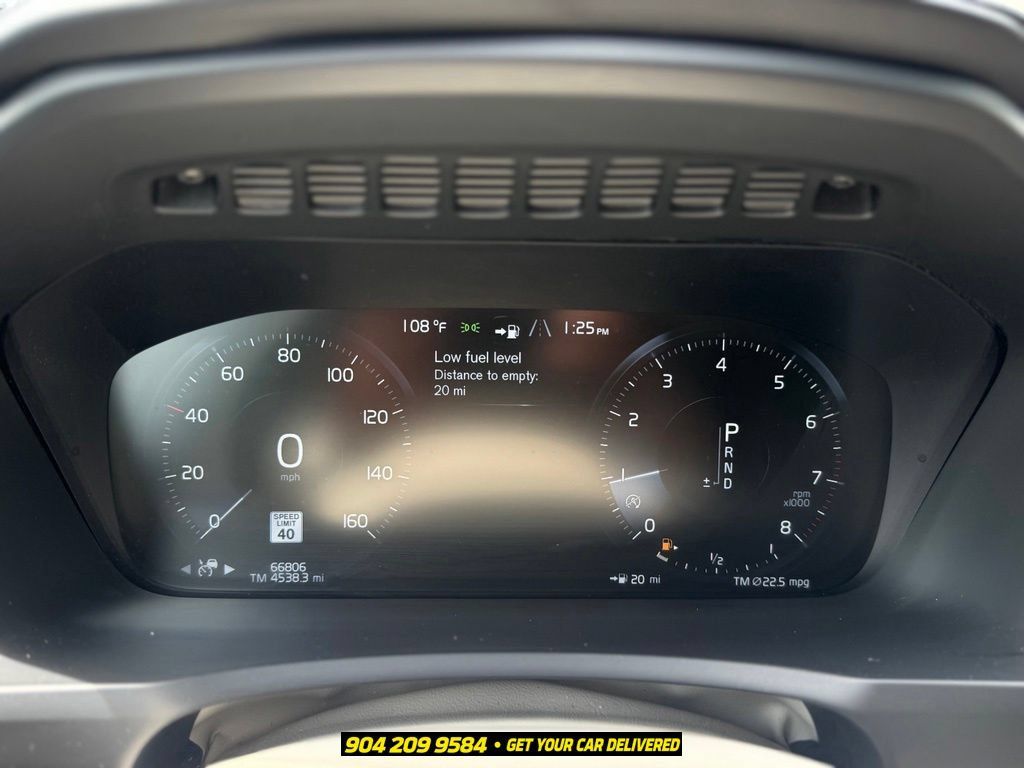 Used 2016 Volvo XC90 T6 Inscription w/ Vision Package AWD/4WD image 18