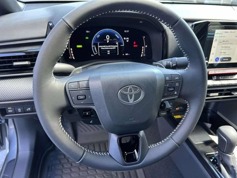 New 2026 Toyota Camry SE FWD image 18