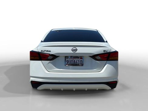 Used 2023 Nissan Altima 2.5 SV FWD image 4