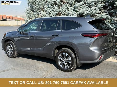 Used 2025 Toyota Highlander XLE AWD/4WD image 5