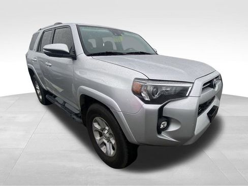 Used 2022 Toyota 4Runner SR5 Premium w/ Moonroof Package image 15