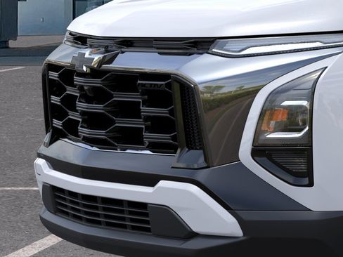 New 2026 Chevrolet Equinox ACTIV FWD image 37
