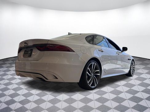 Used 2024 Jaguar XF R-Dynamic SE AWD/4WD image 9