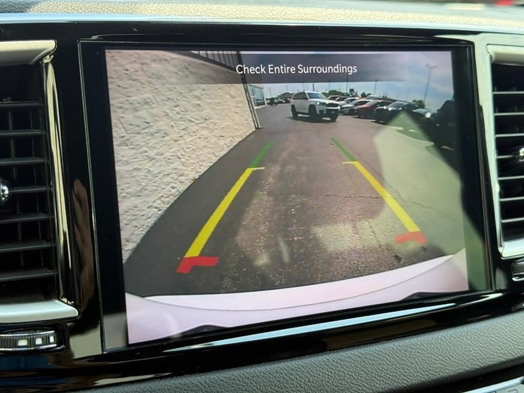 Used 2025 Chrysler Pacifica Select FWD image 24